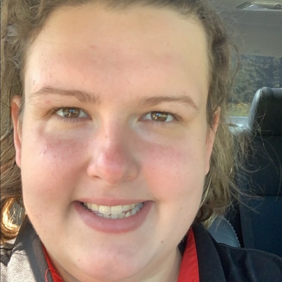 Meet your Posher, Alexandra - Picture 1 of 1